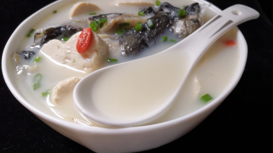 十味  鱼头豆腐汤