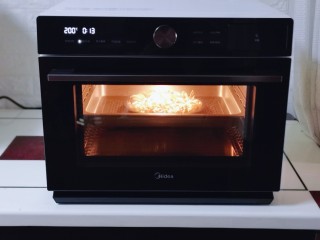 15分钟get惊艳大餐～烤海鲜,我用的是“美的 X6-348E微蒸烤一体机”，因为不同烤箱有所温差，所以具体温度及时间请根据自家烤箱性能另定！