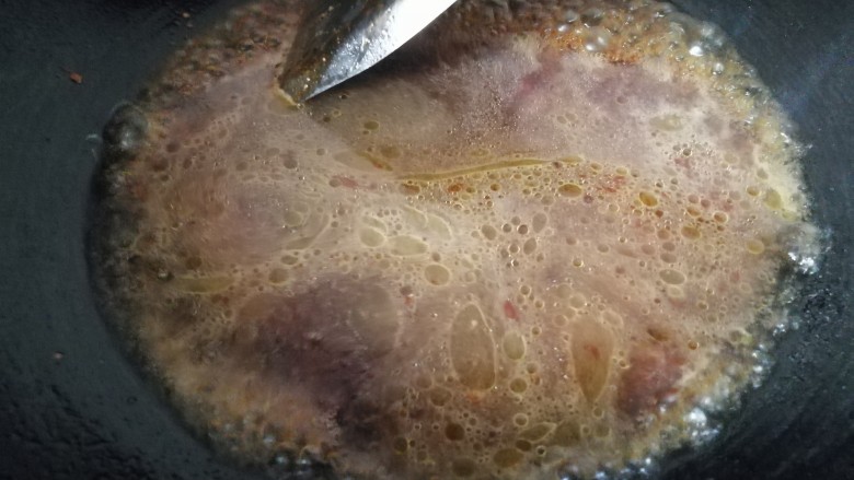 蚝油香菇鹌鹑蛋,然后放入淀粉水。
