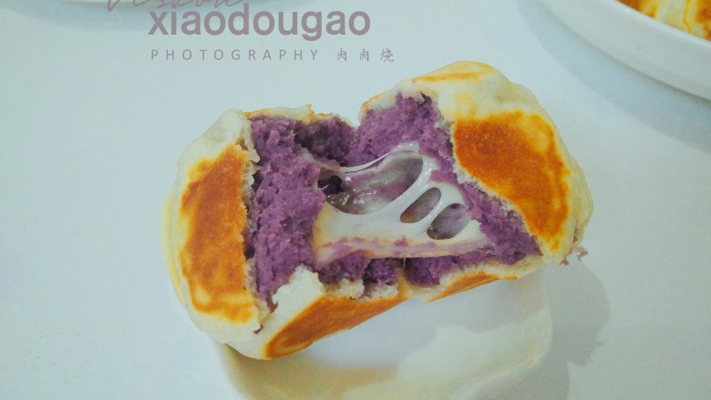 紫薯仙豆糕,掰开一个有芝士的