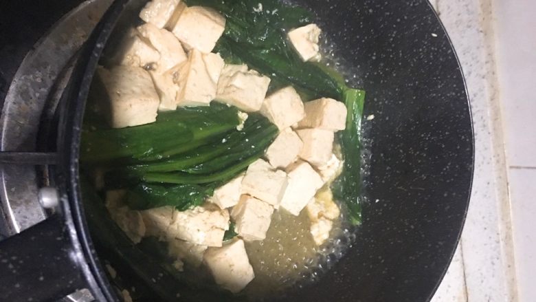 豆腐鸡肉丸,6️⃣ 大火煮沸收锅。