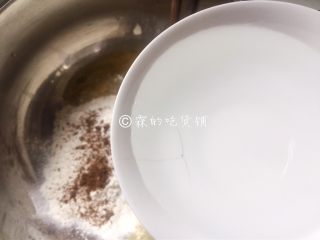 软炸鲜蘑,一点一点加水