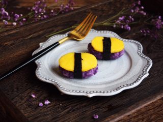 高颜值炫彩 紫薯芒果奶香饭团,成品图。