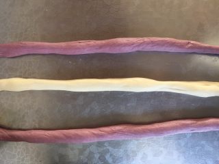 紫薯面包,搓成长条