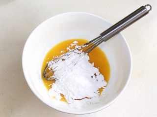 杏仁桃酥,继续加入糖粉。