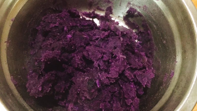 奶香紫薯发面饼,如图状态