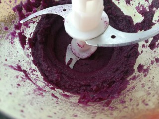 紫薯汤圆,打成紫薯糊