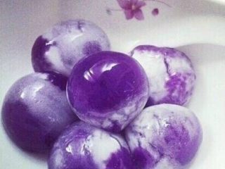 紫薯水晶汤圆,做法简单，好看又好吃，自己在家做起来吧