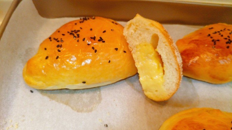 卡仕达奶油面包——奶油饺子包,香浓好吃