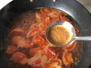 西红柿鸡蛋汤,泡沫撇掉
