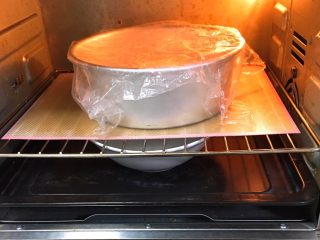 喜饼-肉松味,烤箱发酵档，底部放一碗热水，发酵60分钟，中间更换一次热水。