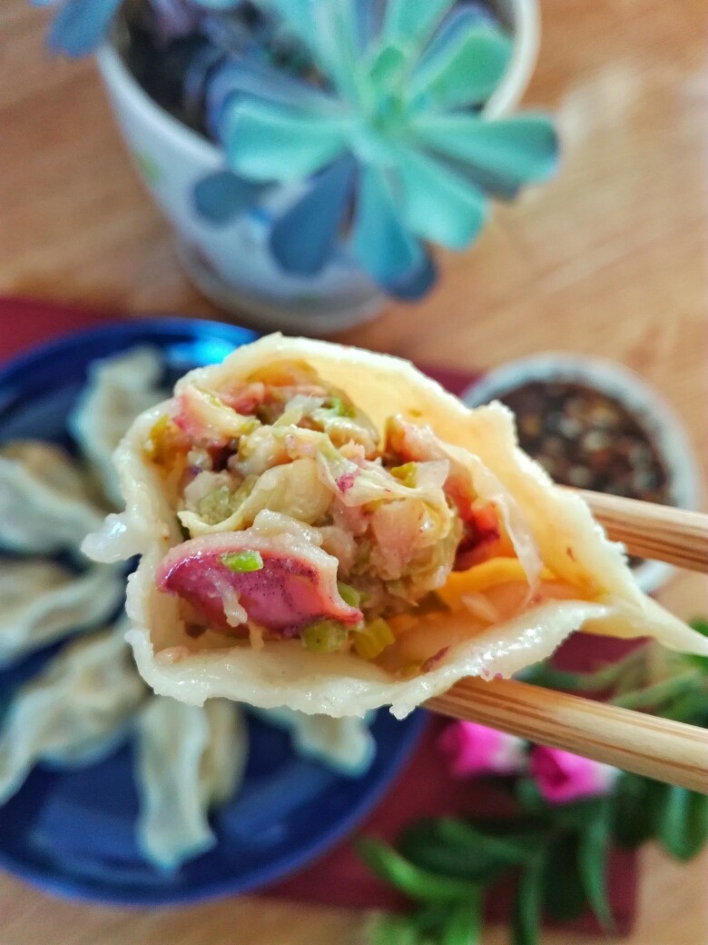 海鲜酸菜饺子