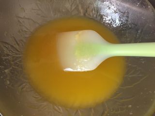 布朗尼,黄油隔热水融化
