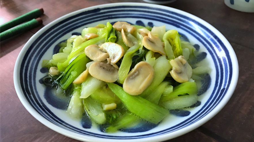 蘑菇炒菜梗