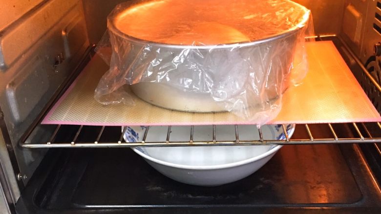 喜饼+香芋味,烤箱发酵档，底部放一碗热水，发酵60分钟，中间更换一次热水。