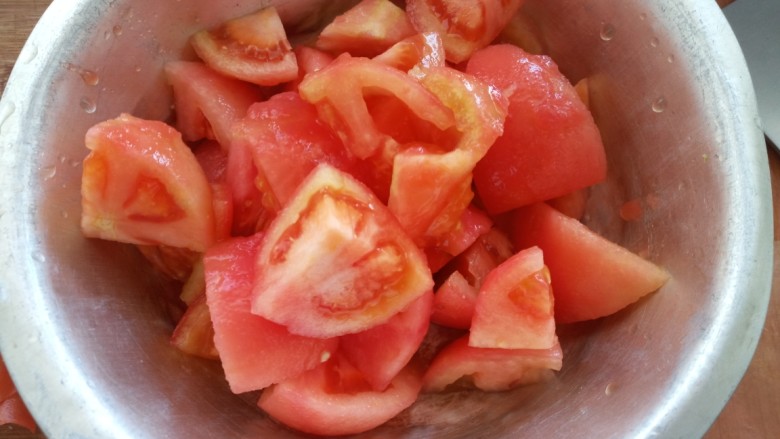 西红柿焖牛腩,切块