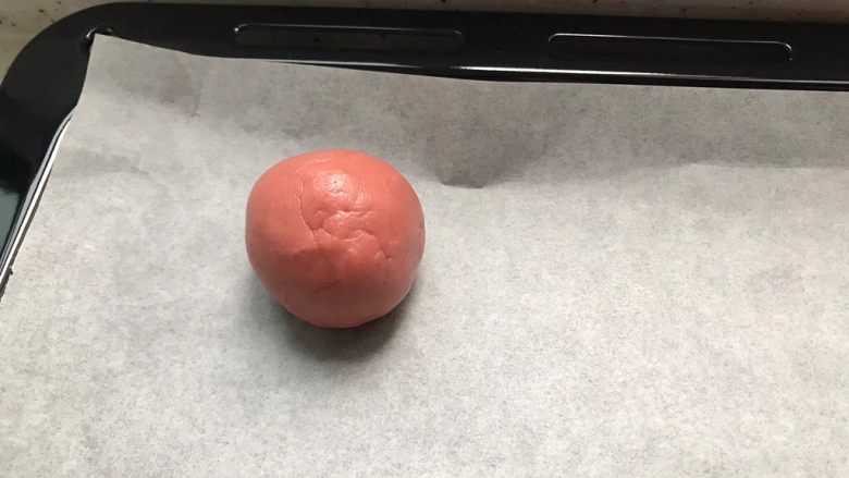 粉红少女心の恐龙蛋,分成25g一个的球