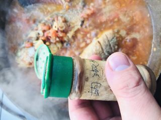 茄汁黄鱼焖豆腐,1汤匙胡椒粉去腥