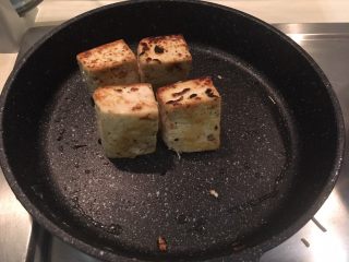 日式豆腐排,翻过来煎