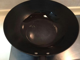 西红柿蛋花汤(一个🍅一个鸡蛋),冷油冷锅小火