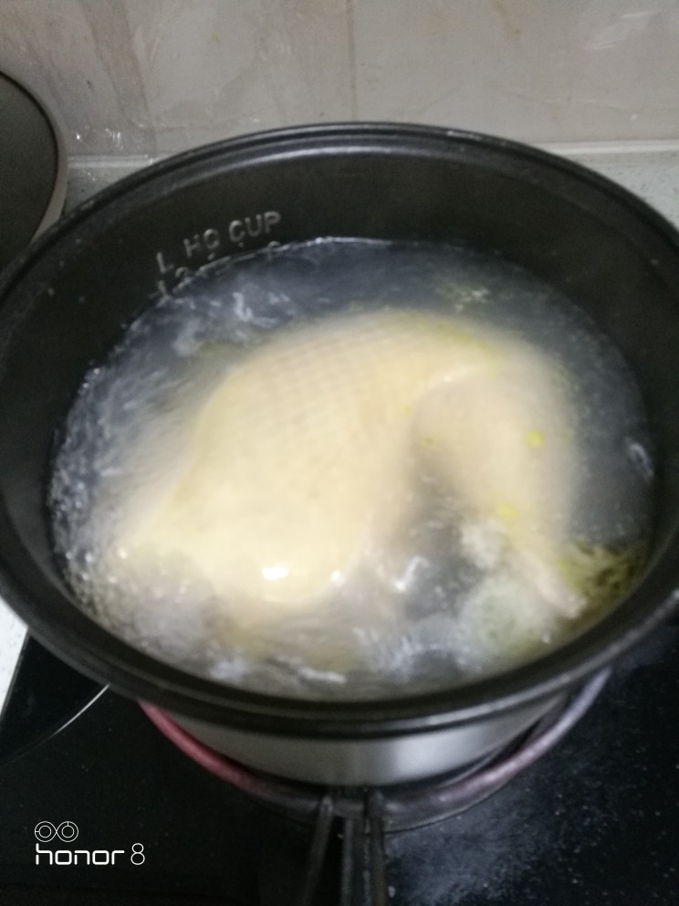 菜谱#山药栗子鸡汤#[创建于14/元~2018],起锅注天然好，大火热至9O度，去浮昧。