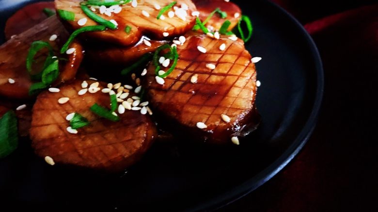 蚝油杏鲍菇，春节家宴必备,成品。