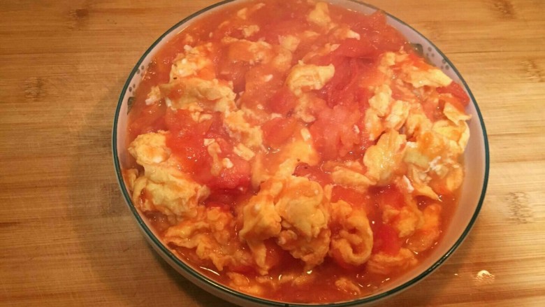 红红火火——西红柿炒鸡蛋,装盘可以享用。