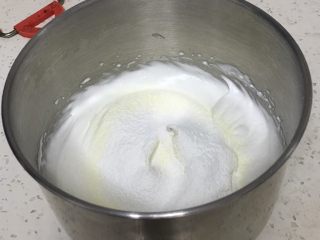蛋白糖,过筛玉米淀粉。