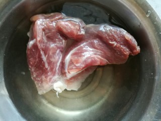 牙签肉,猪后腿肉清洗干净