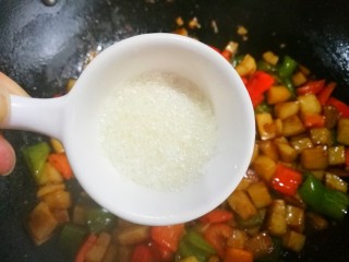 超下饭的双椒杏鲍菇,1勺白糖