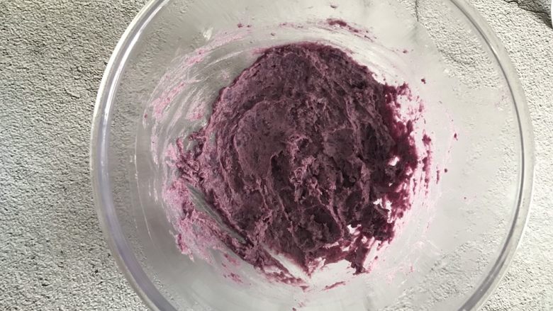 紫薯曲奇,搅拌均匀