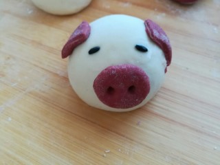 小猪馒头,就成了小猪鼻子