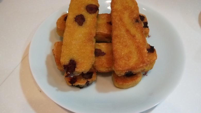 新文美食  北京特色小吃蒸年糕,油炸年糕外焦里糯。