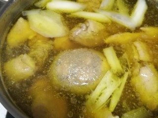 菜谱#贞芪炖母鸡#[创建于23/元~2019],再烧煮5分钟。