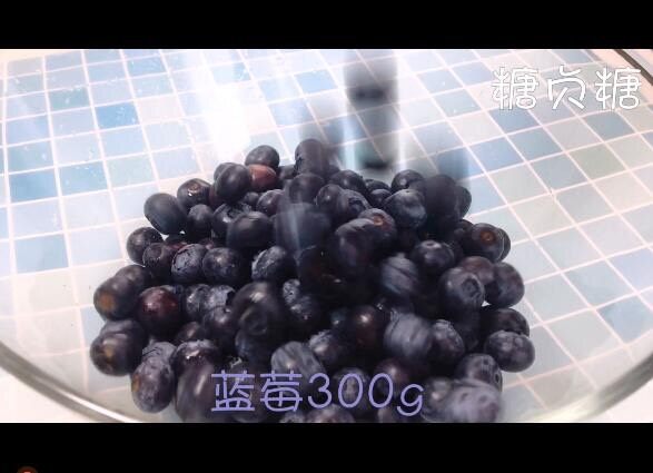 自制蓝莓酱,<a style='color:red;display:inline-block;' href='/shicai/ 623'>蓝莓</a>300克