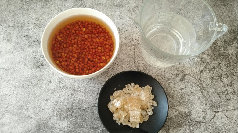 自制红豆沙,准备所需食材。