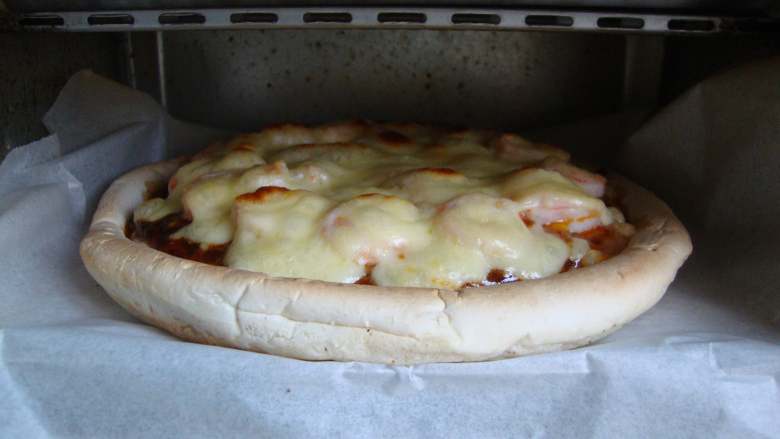 冬阴披萨, 上下火180度烤10分钟至微焦即可