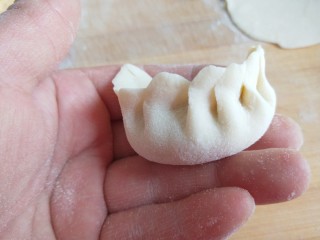 破五猪肉香菇饺子  新文美食,封口一定要捏紧，煮的时候不会破皮。