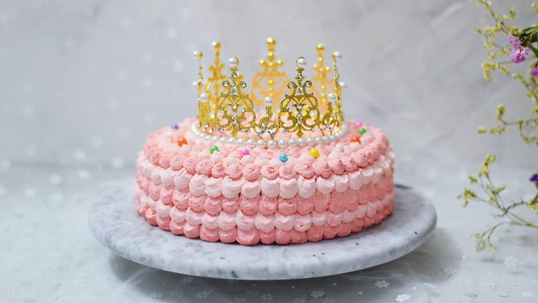 皇冠彩虹蛋糕