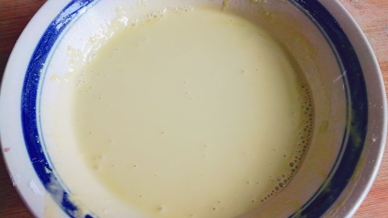 翡翠凉皮（不用洗面的凉皮）,搅拌成酸奶程度的糊状