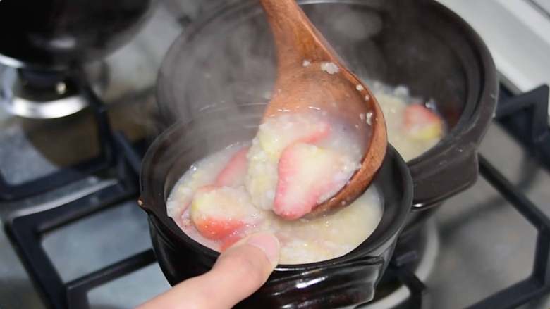 粥日食丨草莓糙米粥,出锅喽