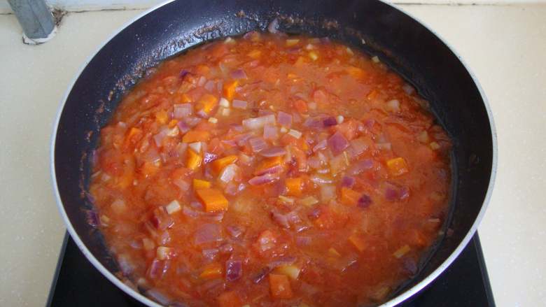 意式土豆面团,加适量水煮成酱汁