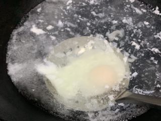 那抹绿•薄荷鸡蛋汤,捞出