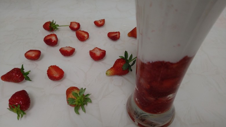 草莓奶昔,铛铛挡~开吃了