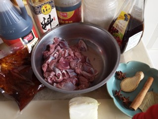 红焖狍子肉,准备原料