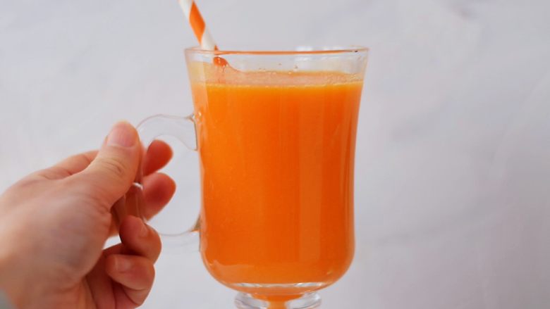 橙子胡萝卜汁,图三