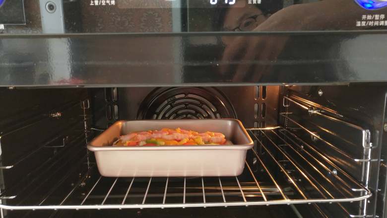 北极甜虾披萨,空气烤190度，烤20分钟