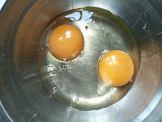 水果奶油卷,鸡蛋两个