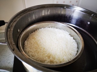 蒸米饭,米饭好了