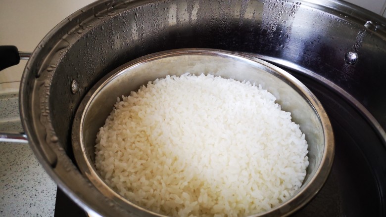 蒸米饭,米饭好了